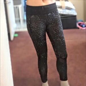 Lululemon Pedal Pace Crop